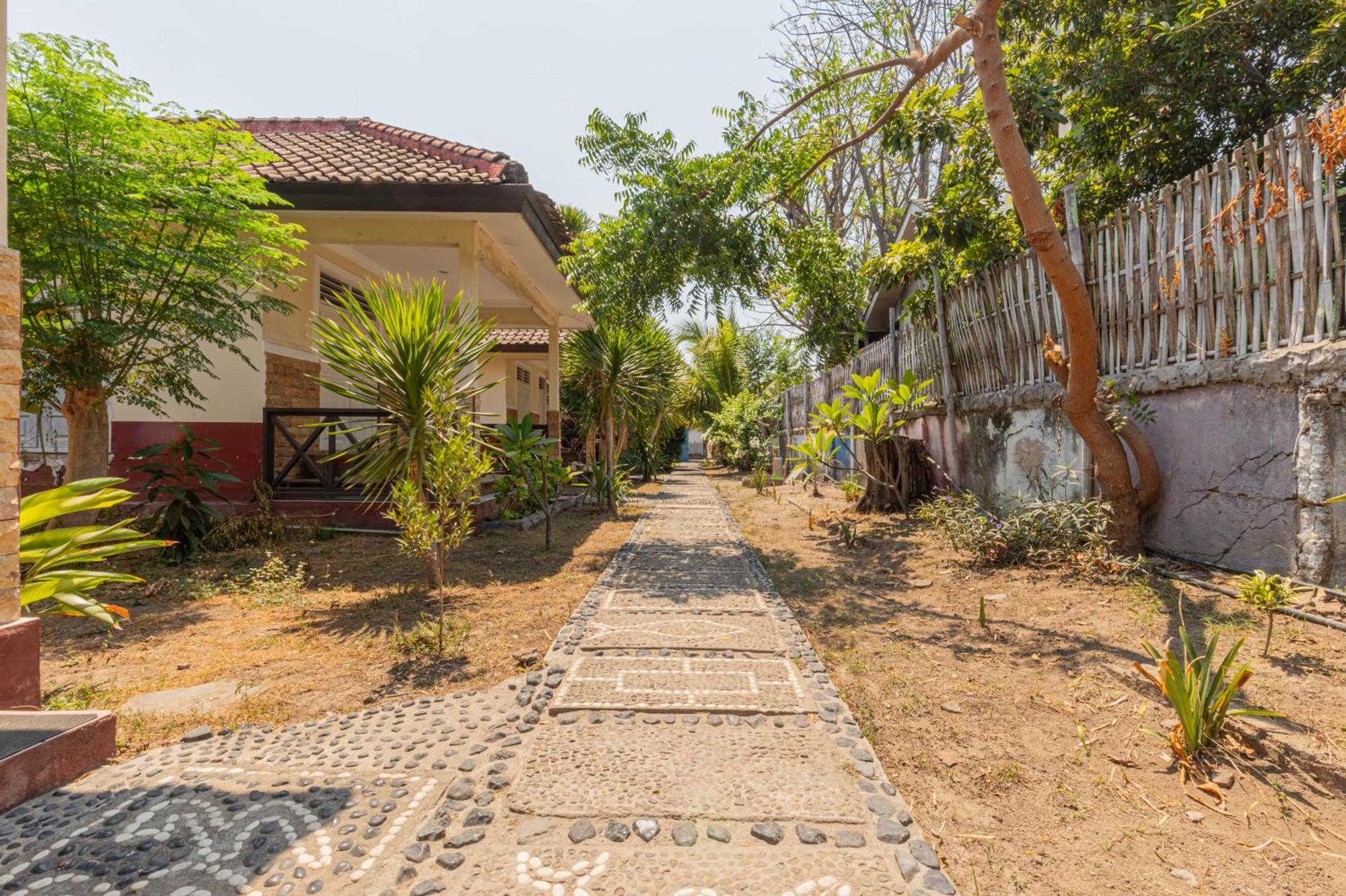 Homestay Lucu 2 กีลีตราวางัน ภายนอก รูปภาพ